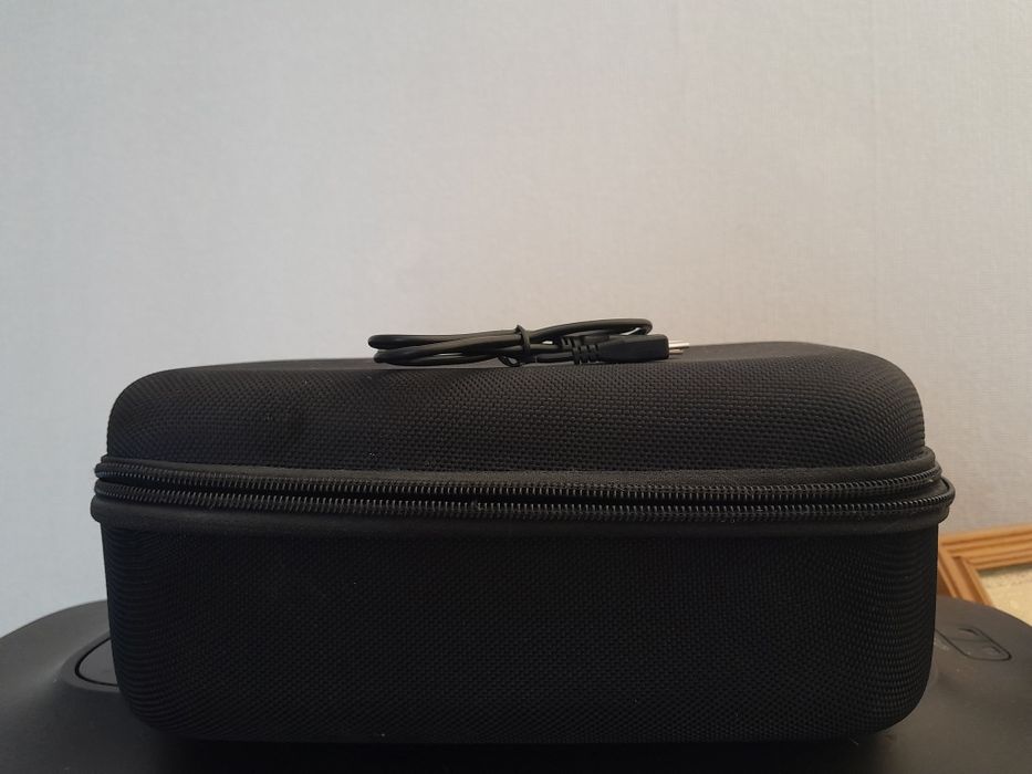 Портативна акустична колонка