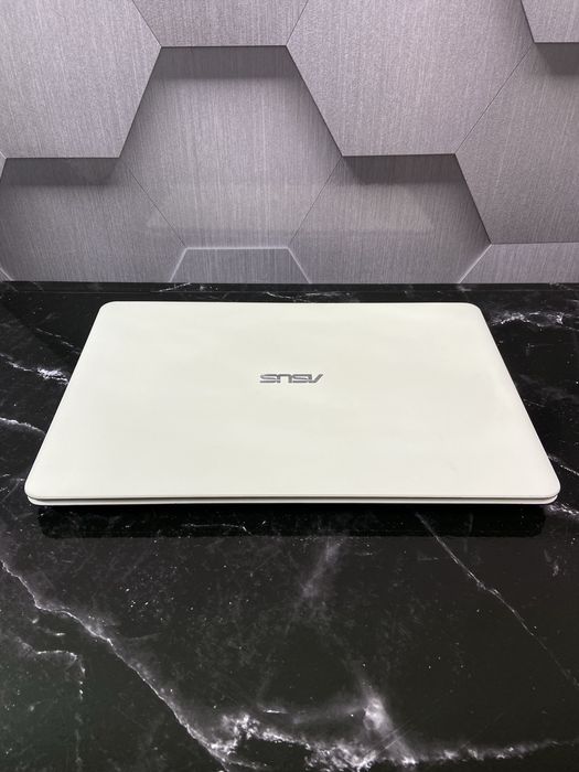 Ноутбук Asus F751S