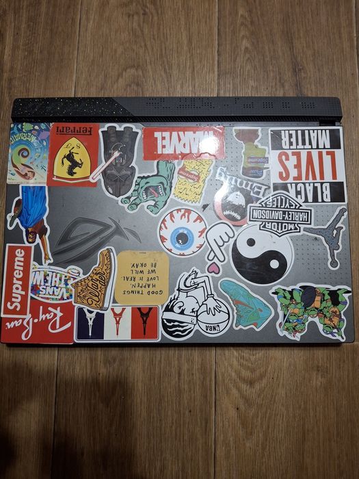 Ноутбук ASUS G513R ( требует ремонта)