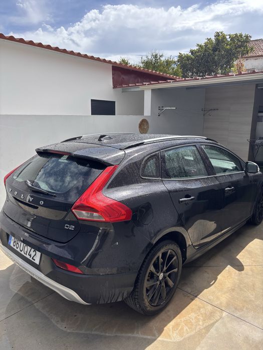 Volvo v40 cross country