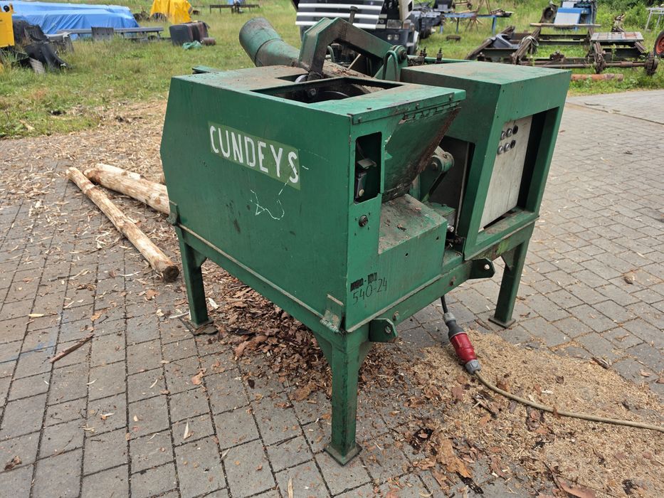 Korowarka drewna  Cundeys systems
