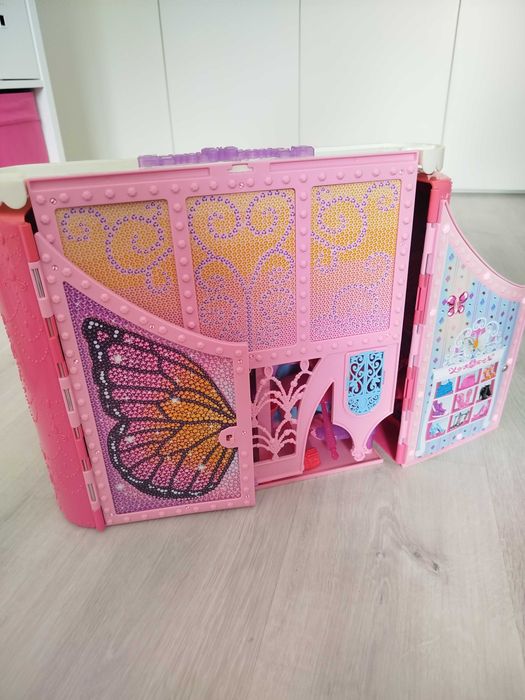 Barbie palácio real mariposa completo
