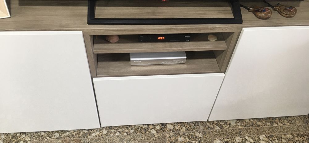 Movel de Tv Ikea besta