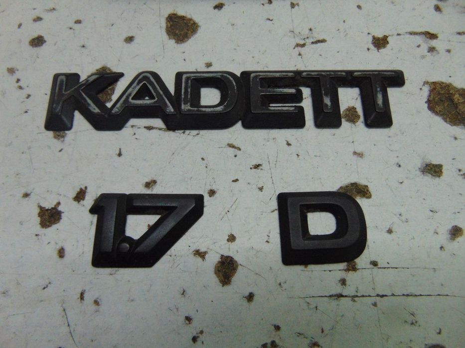 Opel Kadett B tampa e legendas