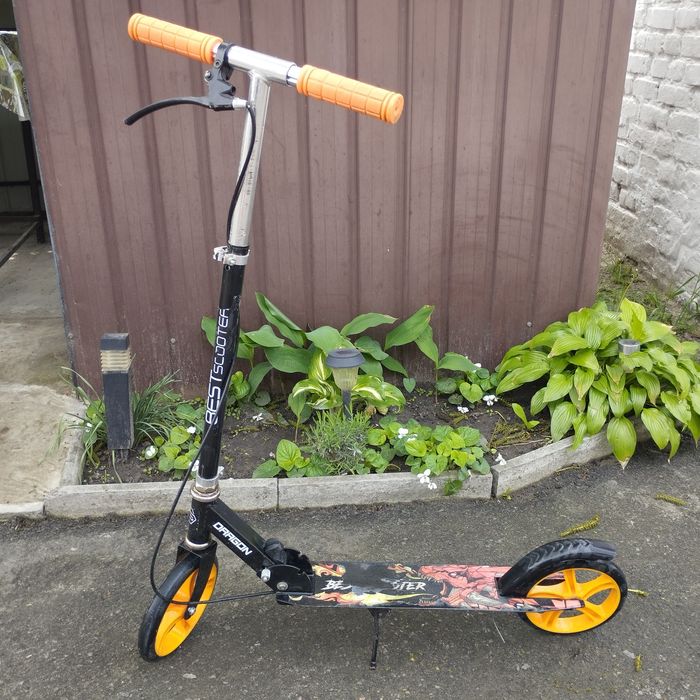 Продам самокат для дитини 6-10 р