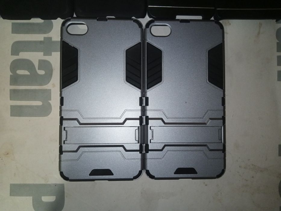 Чехлы на телефоны