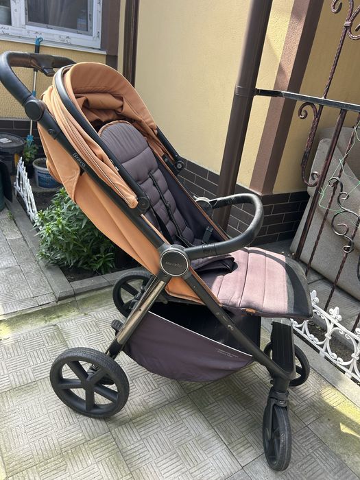 Продам прогулянкову коляску