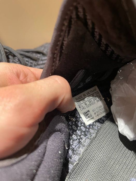 adidas Yeezy boost 350 v2 carbon 39 zebra onyx beluga carbon white bon