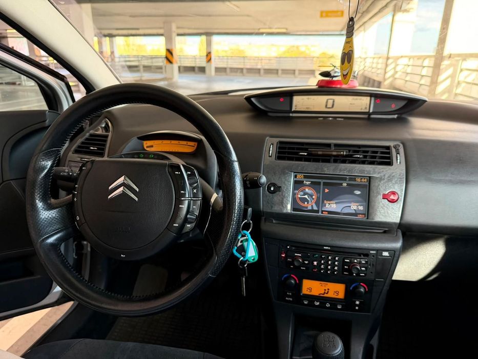 Citroën C4