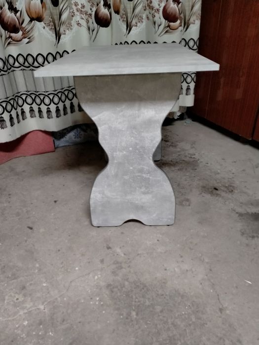 Стіл кухонний...