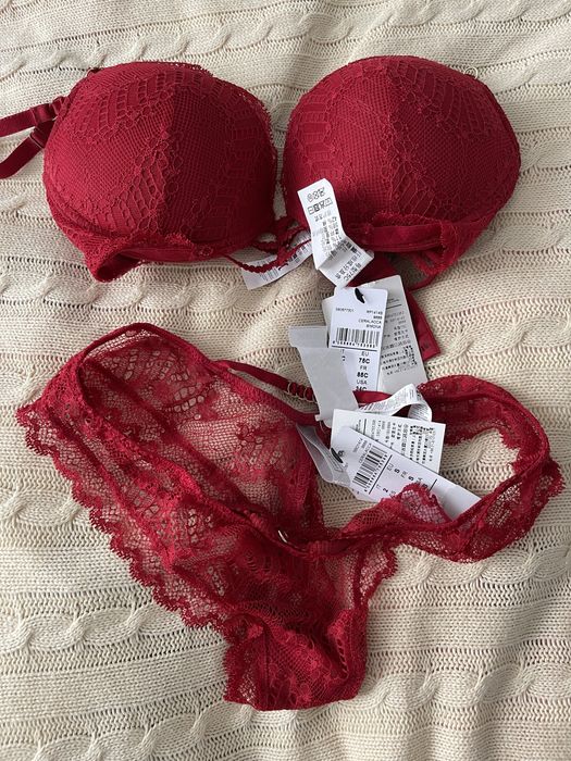 Білизна нова intimissimi