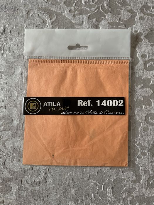 Folhas de imitação de ouro