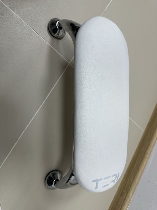 Продам витяжки та підлокітник