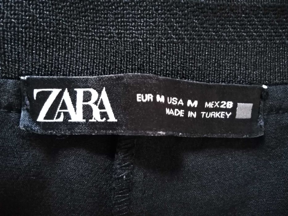 Calças Negras Zara M