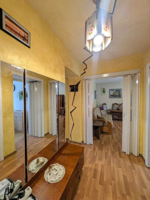 Продам 3-х кімнатну квартиру