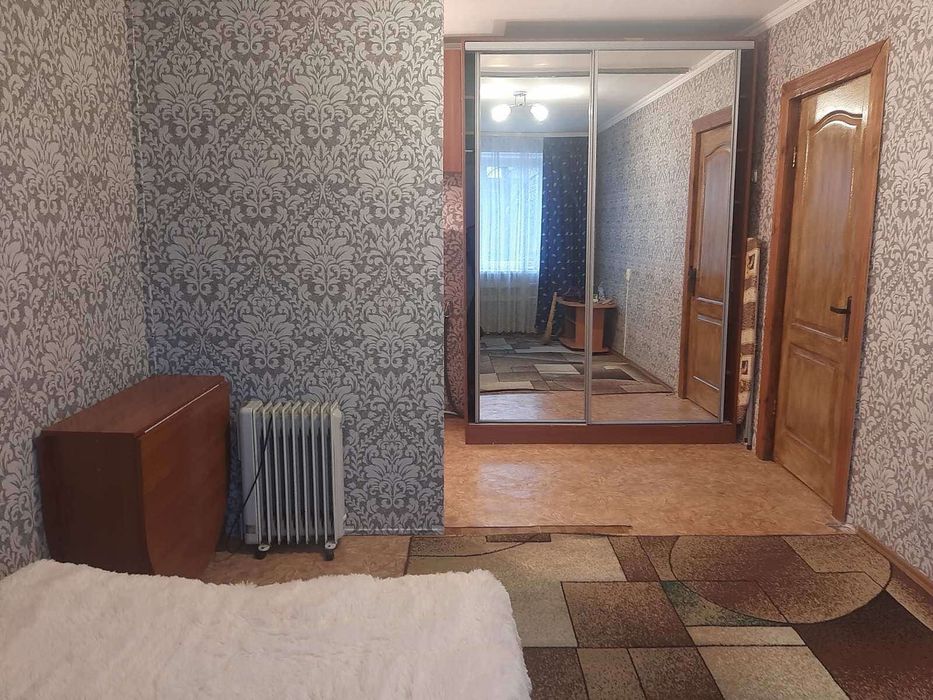 Продам кімнату в гуртожитку, центр м.Бориспіль.