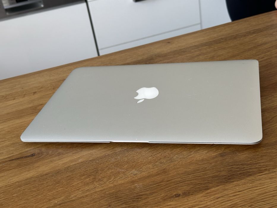 Zadbany Apple MacBook Air 13 i5