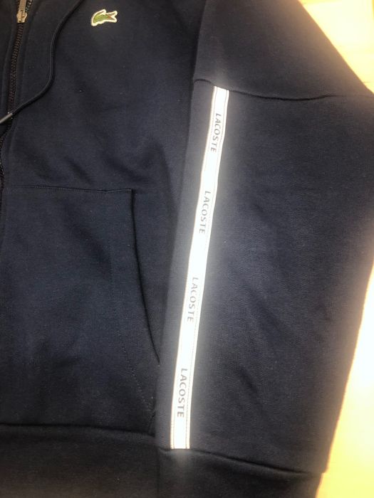Casaco lacoste tamanho l