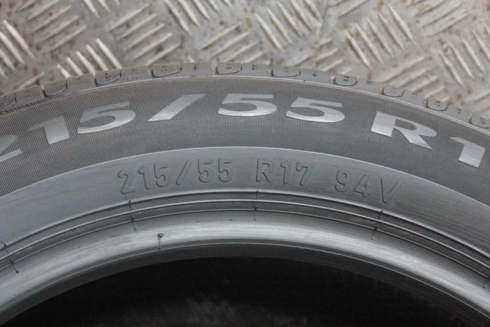 215/55/17 Pirelli Cinturato P7 215/55 R17 94V