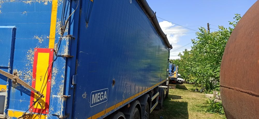 Напівпричіп MEGA