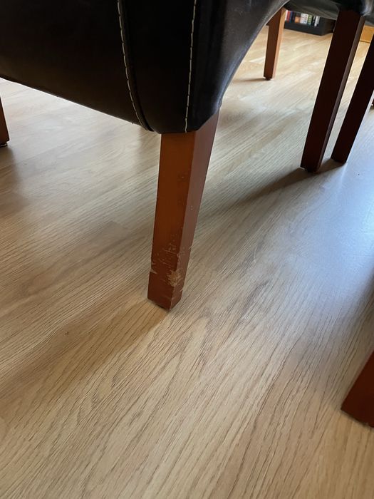 Mesa madeira com 6 cadeiras