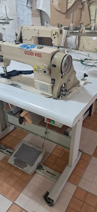 Продам швейні машинка та оверлоки та розпошивальні машини