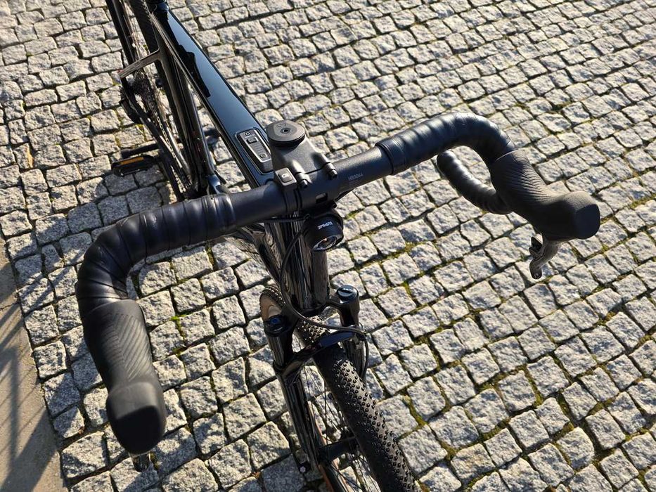 Rower gravel e-bike elektryk karbon Canyon Grizl:ONfly CF 9 - L