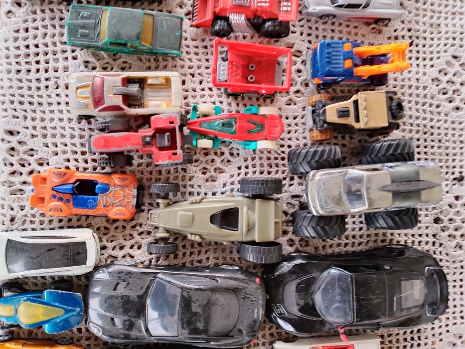 Машинки  Hotwils