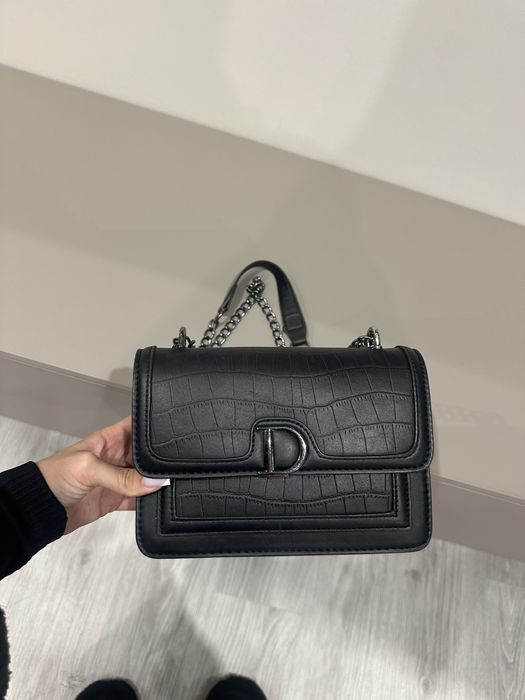 Сумка чорна на плече