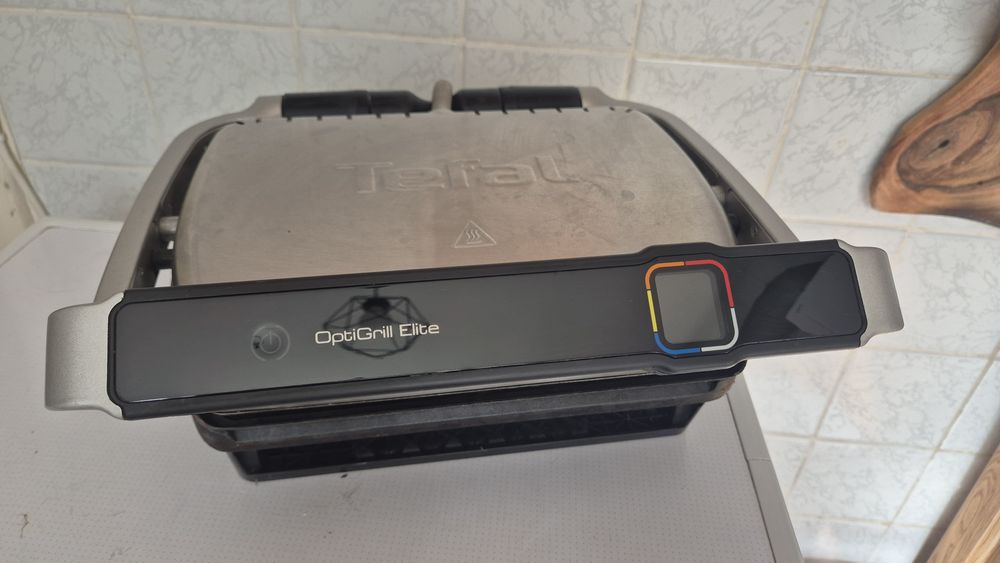 Гриль Tefal OptiGrill+.