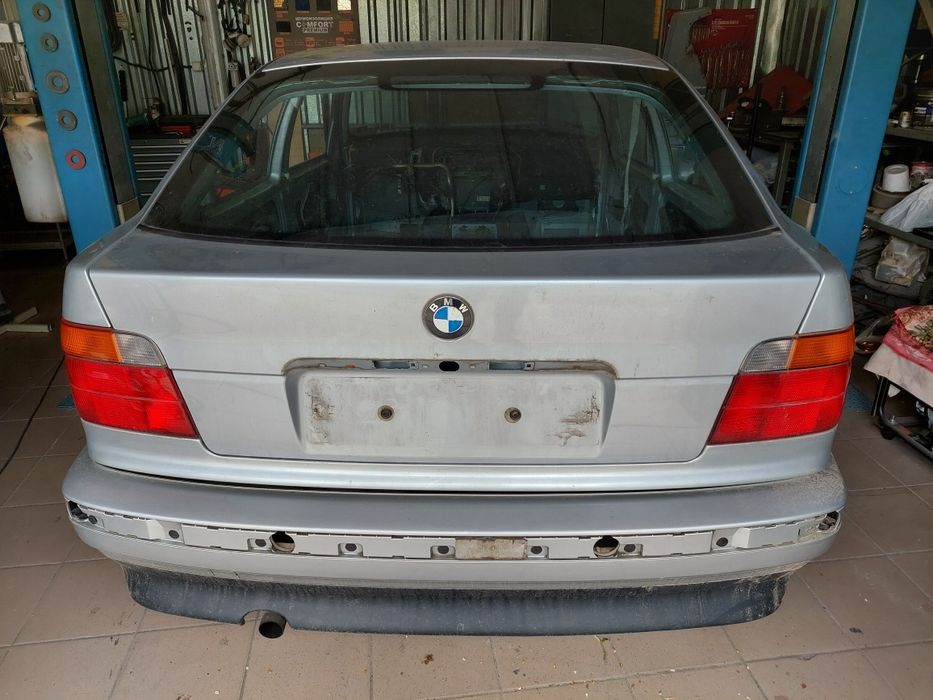 Крышка багажника BMW e36 compact