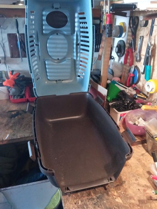 Transporter do zwierząt psów , kotów i tym podobnych.