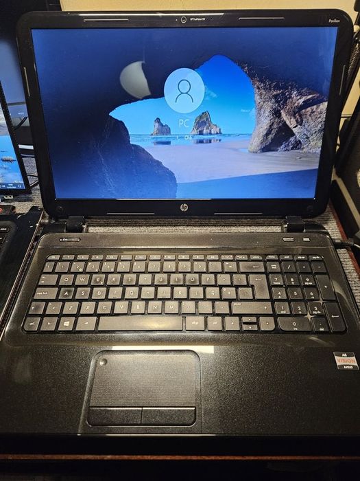 HP 15-B104sp .A6 4455M.grafica radeon .8gb DDR3.hd80gb .