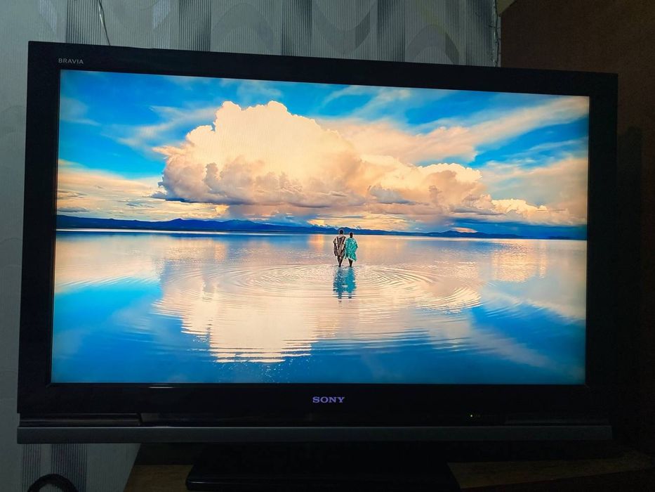 Продам телевізор в гарному стані