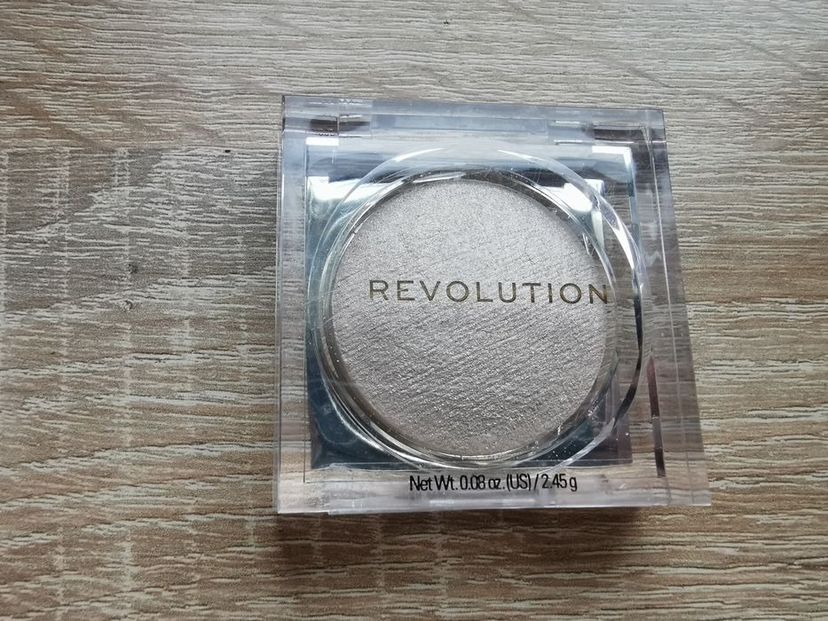 Rozświetlacz revolution beam bright
