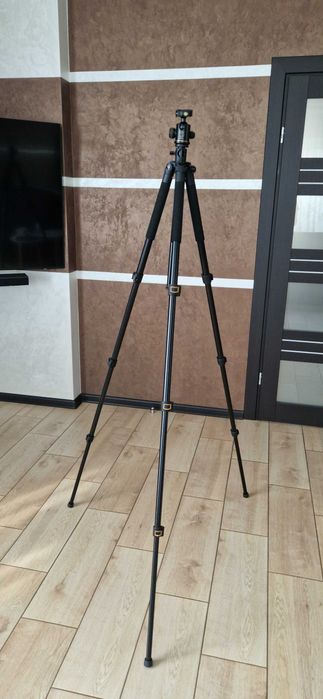 Штатив для фото/відео 2м висотою + кулькова головка QZSD-02