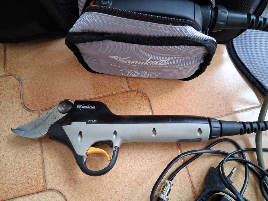 Tesoura elétrica 3 dias de bateria