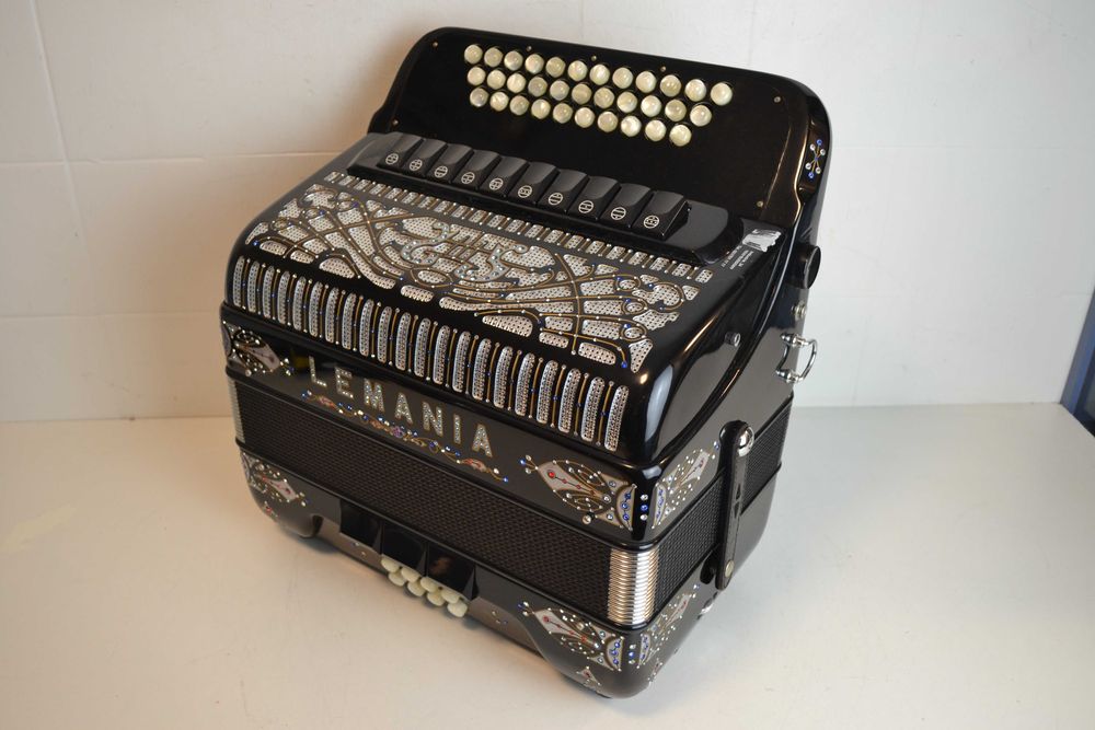 Concertina Lemania 5 Voz Com Mala
