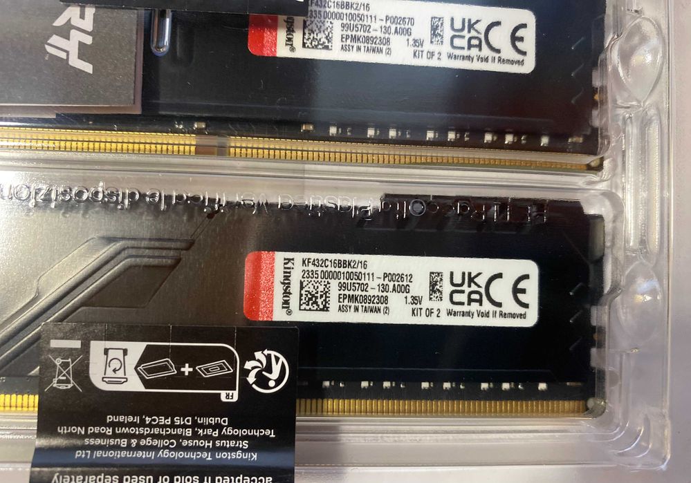 Оперативна пам'ять Kingston Fury DDR4-3200 16384 MB PC4-25600 (2x8192) НОВА !!!