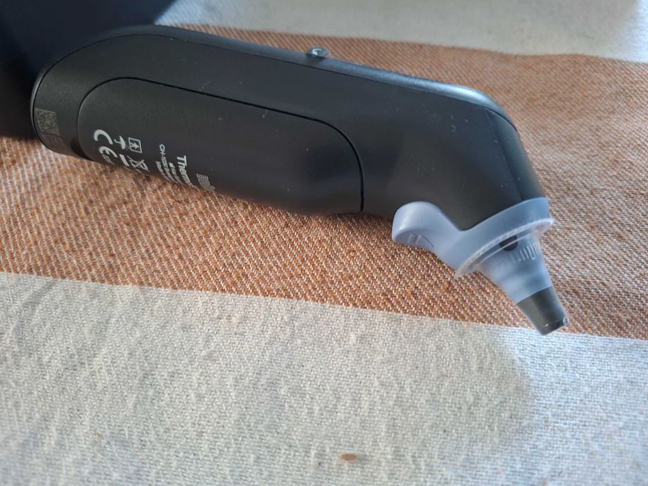 Termometr douszny Braun ThermoScan 7 IRT 6520