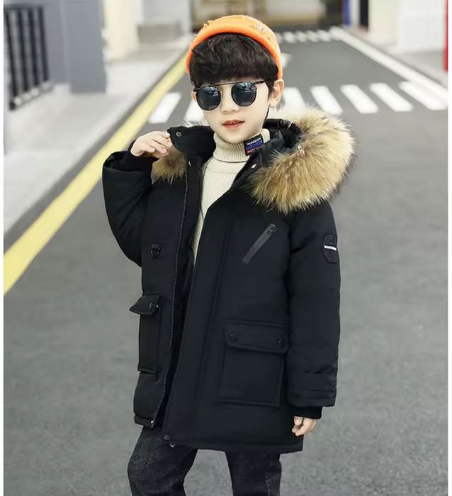 Нова куртка на хлопчика