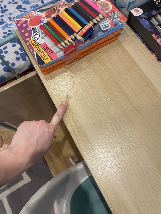 Biurko ikea micke z nadstawką lampka biurkowa  gratis