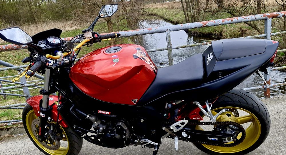 Triumph 600 naked