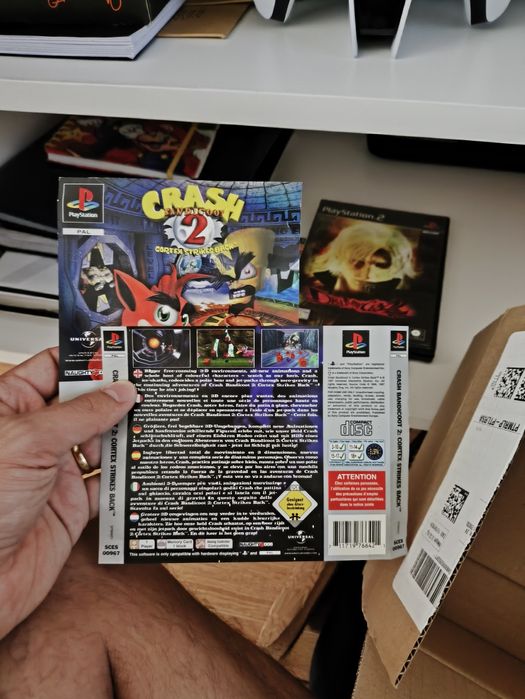 Crash Bandicoot 2 capa e contra capa