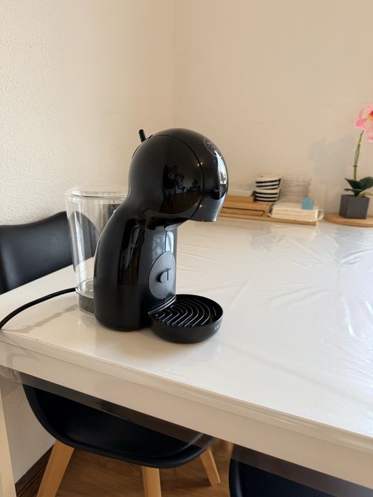Maquina de cafe dolce gusto