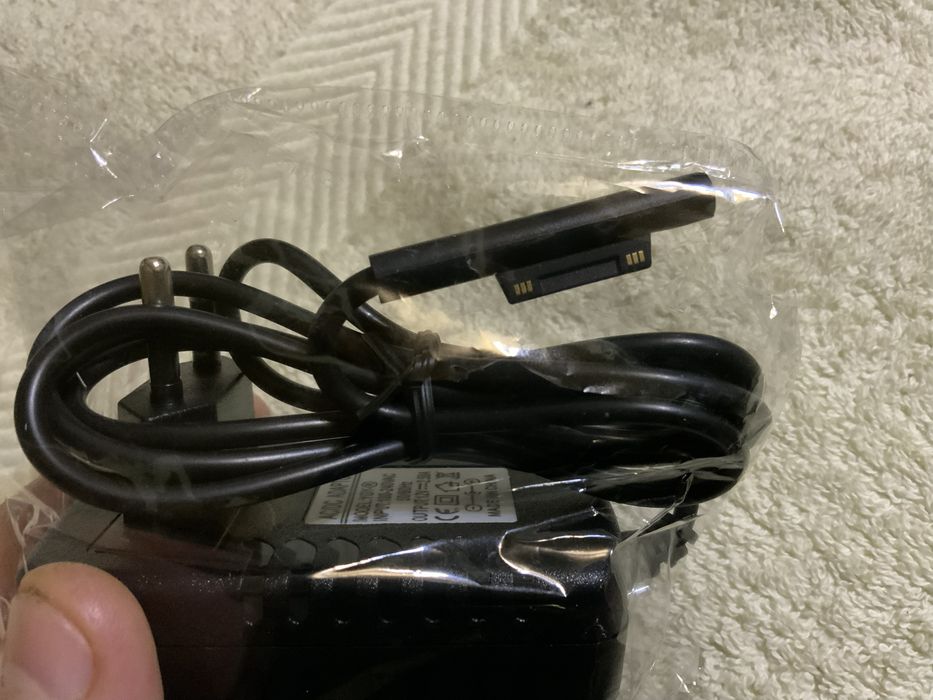 Зарядное устройство для Microsoft Surface PRO 3/ PRO 4. 12v, 2.58A