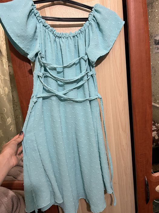Продам сукню нова