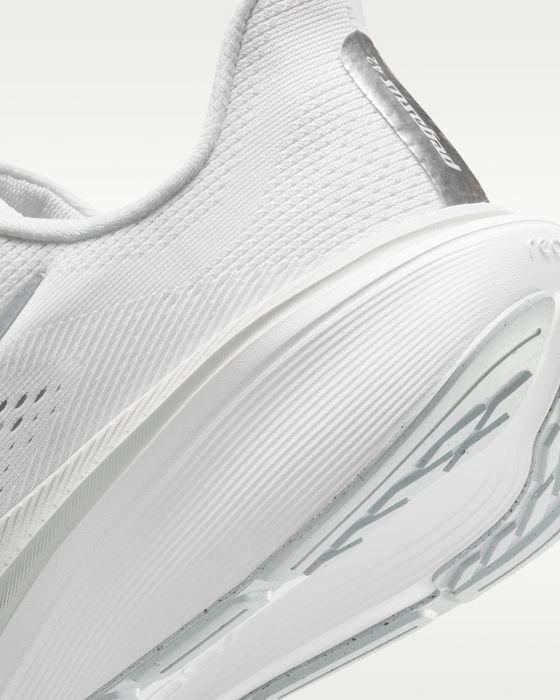 Nike Air Zoom Pegasus 42 White/ Metallic Silver, розмір 7 (24 см)