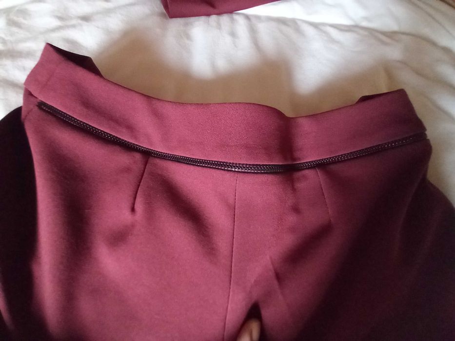 Fato Mango cor bordeaux  34  novo