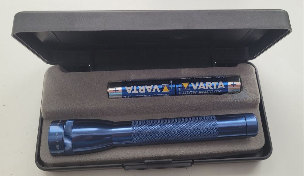 Mini latarka firmy Maglite USA